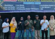 Di Sela Gotong Royong WJI/WBI Lansung Membentuk Panitia Acara Di Posko Pergerakan RT/RW 01/04 Di Sela Gotong Royong WJI/WBI Lansung Membentuk Panitia Acara Di Posko Pergerakan RT/RW 01/04