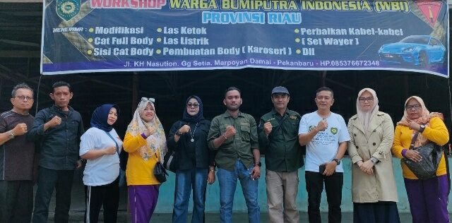 Di Sela Gotong Royong WJI/WBI Lansung Membentuk Panitia Acara Di Posko Pergerakan RT/RW 01/04 Di Sela Gotong Royong WJI/WBI Lansung Membentuk Panitia Acara Di Posko Pergerakan RT/RW 01/04