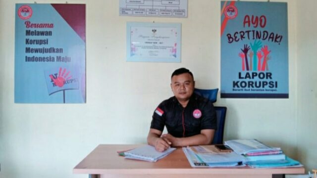 Sudutkan Kerja Jurnalis Saat Jadi Pemateri Bersama Kominfo dan Para Peratin, Ketua FPII Lambar Menilai Dr Fatul Mu’in Tak Paham Aturan Sudutkan Kerja Jurnalis Saat Jadi Pemateri Bersama Kominfo dan Para Peratin, Ketua FPII Lambar Menilai Dr Fatul Mu’in Tak Paham Aturan