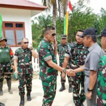 Dampingi Kedatangan Letjen TNI Sonny Aprianto beserta Tim Pengawasan dan Evaluasi TMMD Ke-121, Pj Sekda Kampar Mengucapkan Apresiasi, TMMD Ini Sangat Bermanfaat Bagi Masyarakat.