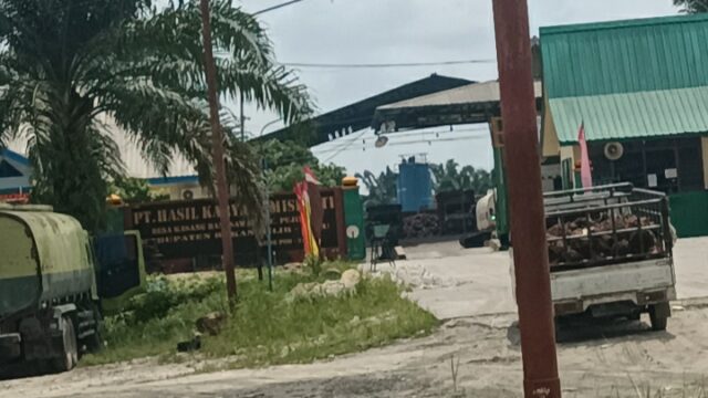 Masyarakat Mengeluh, Pabrik Ini Hanya Memberikan Limbah Bukan Lowongan Kerja