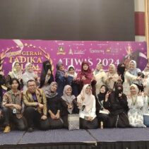 Pengalaman Mahasiswa UMRI dalam ATIWIS: Apresiasi Guru dan Kreativitas Pendidikan di Malaysia