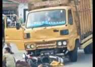 Mobil Truk Di Duga Melangsir Penimbunan Minyak. Tabrak Pengendara Motor, Korban Luka Parah