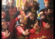 Malam Puncak Acara HUT RI Ke 17, RT/RW 01/04 Di Warnai Tarian Budaya Oleh Anak-Anak