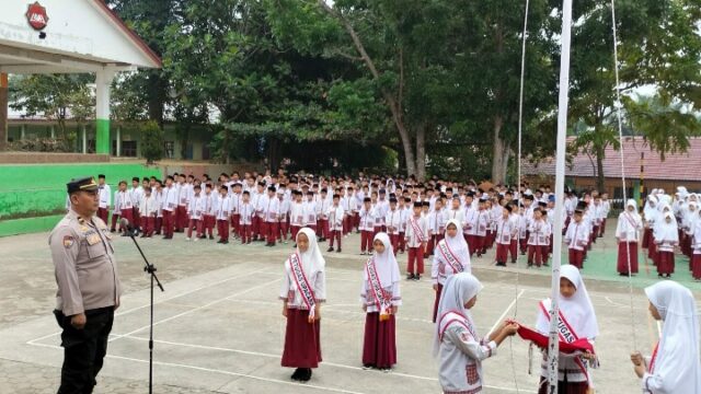 Police Goes To School: Panit Binmas, Cegah Bullying Sejak Dini.