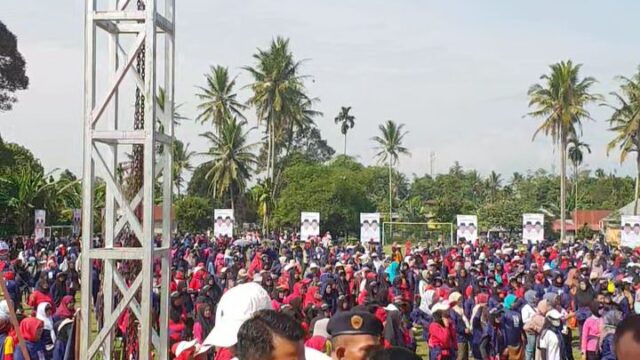 6000-an Simpatisan, Antarkan RKN_Feri Buya Ke_KPUD Limapuluh Kota