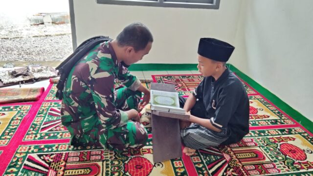 Satgas Pamputer Kodam Xlll/Merdeka Melaksanakan Giat Menjadi Guru Ngaji Di Pulau Perbatasan NKRI Miangas