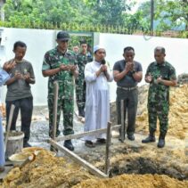 Jumat Penuh Barokah. Danrem 031/WB Letakkan Batu Pertama Pembangunan Gedung Tahfiz Al Quran Al Kartika