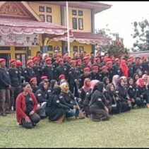 Ketua DPC  Pelalawan Berikan SK RISWANTO Kepada Ketua PAC GRIB Jaya Kec. Ukui