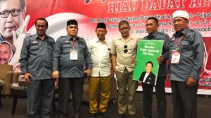 SPEKTAKULER" Seminar Nasional " Dengan Tema 79 Tahun Indonesia Merdeka " RIAU DAPAT APA ??? Yang Di Selenggarakan Oleh " Persebatian Pemuka Masyarakat Riau"  