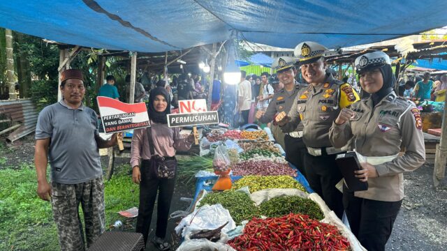 Sat Lantas Polres Siak grebek Pasar Geronggang Kecamatan Mempura Kabupaten Siak dalam rangka Cooling Sistem Pilkada Damai 2024