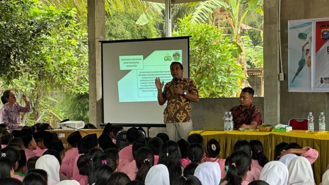 Kunjungi SMPN 7, Unit Reskrim Polsek Kandis Lakukan Penyuluhan Tentang Bahaya Penyalahgunaan Narkoba