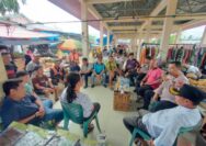 Kapolsek Sabak Auh Ipda Khairul Blusukan Temui Warga Sampaikan Pesan Pilkada Damai