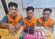 Tim Opsnal Satres Narkoba Polres Siak Amankan Tiga Orang Pria Diduga Pelaku Penyalahgunaan Narkotika.