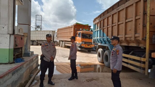 Polres Siak Laksanakan Pengamanan di Sejumlah SPBU Jelang Nataru