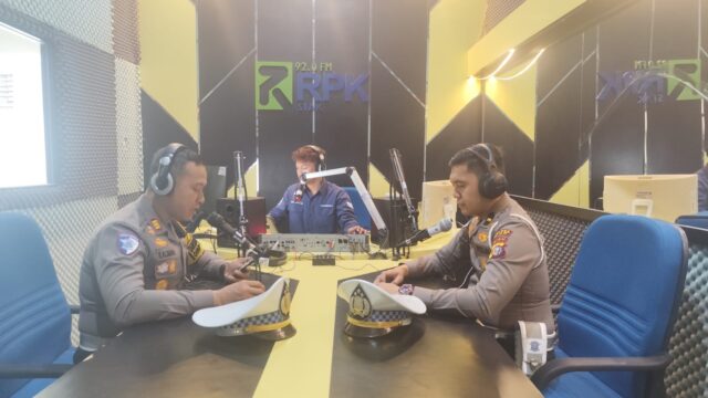 Sat Lantas Polres Siak Sosialisasi Himbauan Kamseltibcar Lantas Ops Lilin Lancang Kuning 2024