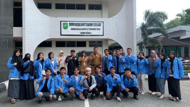 Mahasiswa UIN Suska Riau Audiensi ke Biro Kesra Riau Tuntut Pencairan Beasiswa Pemprov Riau 2024