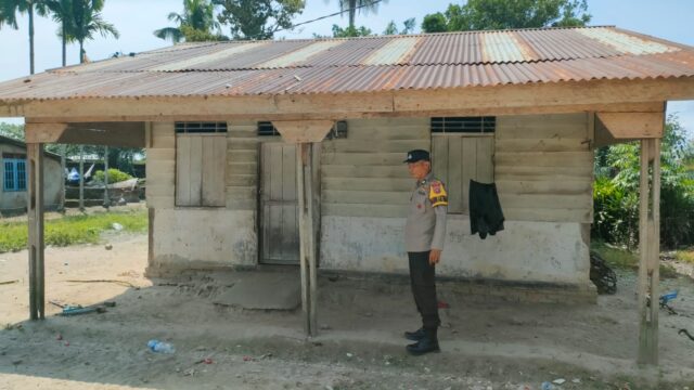 Ciptakan Kondusifitas Kamtibmas Menjelang Pergantian Tahun,Polsek Sabak Auh Tingkatkan Patroli