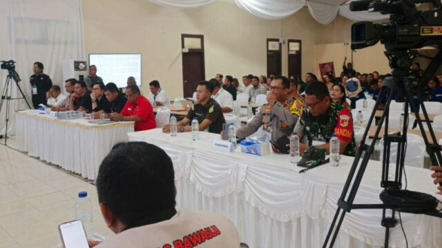 Dandim, Sigfriet Wellem Panahan S.Sos Hadiri Rapat Pleno Terbuka Rekapitulasi Hasil Perhitungan Perolehan Suara Pilkada Serentak Kabupaten Talaud Tahun 2024