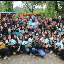 Team Koalisi Pemenangan Afni-Syamsulrizal Kecamatan Minas Kawal Pleno Di Gedung KPU Siak