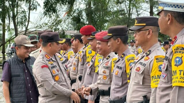 Kapolres Pimpin Apel Pelepasan BKO Personil Polda Riau PAM Pilkada 2024, Kabupaten Siak.