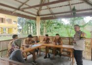 Bhabinkamtibmas di Kampung Rawang Kao Barat Imbau Warga Jaga Kerukunan Pasca Pilkada