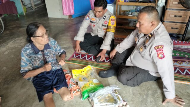 Polsek Tualang Gelar Kegiatan Sosial “Jumat Berbagi”.