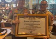 Kapolda Riau, Irjen Pol Muhammad Iqbal & Anggota Polres Siak, Aipda Dedek Prayoga