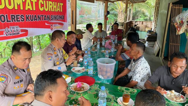Polres Kuansing Laksanakan Jumat Curhat Bersama Masyarakat Desa Bandar Alai Kari
