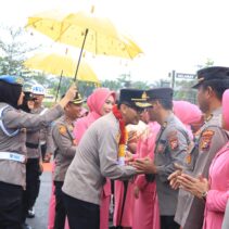 Farewell Parade Iringi Acara Pisah Sambut Kapolres Kuantan Singingi