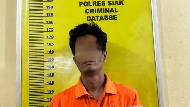 Pelaku pencurian kabel Optik milik PT. Elnusa saat diamankan Polsek Kandis.