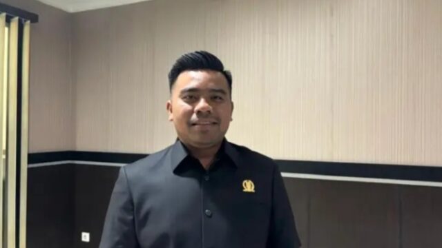 Diduga Telantarkan Pasien Patah Tangan, DPRD Pekanbaru Minta Plt Direktur RSD Madani Dicopot.