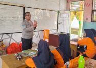 Cegah Kenakalan Remaja, Bhabinkamtibmas Lakukan Sosialisasi ke Sekolah