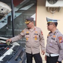 Kapolsek Tualang Lakukan Pengecekan Matlog Ranmor Dan Senpi.