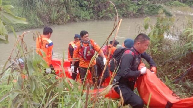 Update Pencarian Korban Truk Pekerja Nyemplung di Pelalawan : 14 Tewas, Satu Masih Hilang 