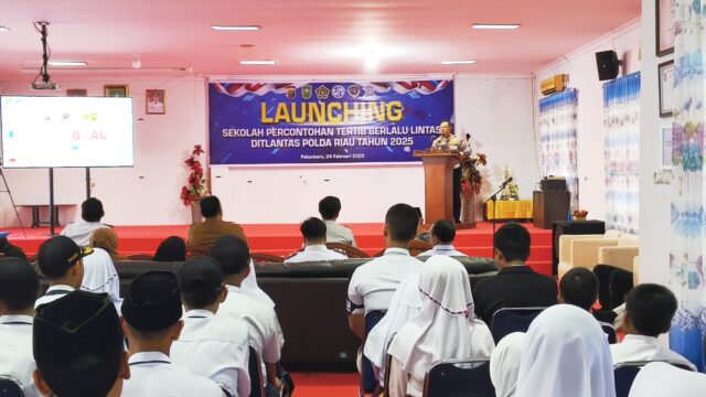 Dirlantas Polda Riau Pimpin langsung Launching Sekolah Percontohan Tertib Berlalu Lintas Tahun 2025 Ditlantas Polda Riau.