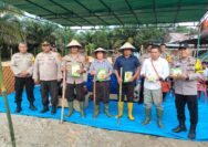 Dukung Program Asta Cita Bidang Ketahanan Pangan, Polsek Tualang Bersama PT. Palmax Sejati Kolaborasi Tanam Jagung di Lahan 1 Hektar