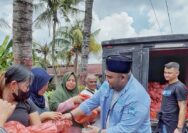 Ketua Jaga Riau Alan Pane melakukan kolaborasi kemanusiaan dengan CURVA NORD yang bersinergi dengan zulkardi selaku anggota DPRD Kota Pekanbaru dalam membantu masyarakat pasca bencana banjir