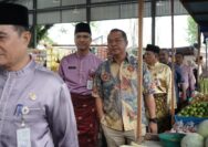 Satuan Tugas (Satgas) Pangan Polda Riau Bersama Pemerintah Provinsi (Pemprov) Riau Melakukan Pengecekan Ketersediaan Stok Dan Harga Bahan Pokok Penting (Bapokting)