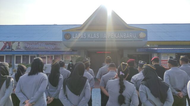 Pimpin Apel Pagi, Kasi Giatja Lapas Pekanbaru Ajak Seluruh Jajaran Tingkatkan Kewaspadaan di Bulan Ramadhan