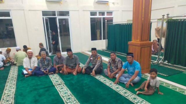 Polsek Kandis Gelar Tarawih Keliling, Pererat Silaturahmi dan Jaga Keamanan Ramadan