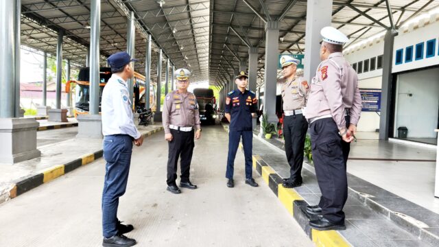 Hadirkan Mudik Aman Dan Nyaman Tim Ditlantas Polda Riau Cek Terminal Dan Sisir Jalan Lintas Timur Menuju Sumut