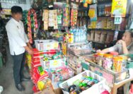 Unit Intelkam Polsek Tualang Monitor Harga Sembako di Pasar Tuah Serumpun