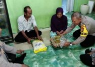 Jumat Berkah Ramadhan, Polsek Tualang Berikan Bantuan Sembako Kepada Warga