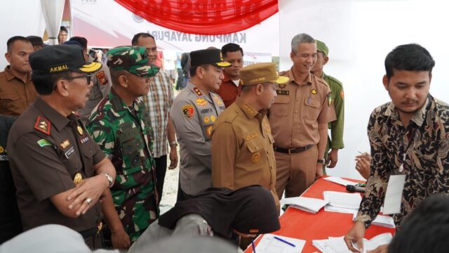 Dandim 0322/Siak Sambut Gubernur Riau dan Forkopimda Tinjau PSU Pilkada 2024 di Kabupaten Siak