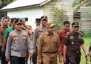 Kapolres Siak Sambut Gubernur Riau dan Forkopimda Tinjau PSU Pilkada 2024 di Kabupaten Siak