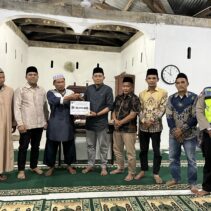 Diketuai Kadis Kominfo Sijunjung, Tim Safari Ramadhan XIX Kunjungi Masjid Darul Falah Solok Amba