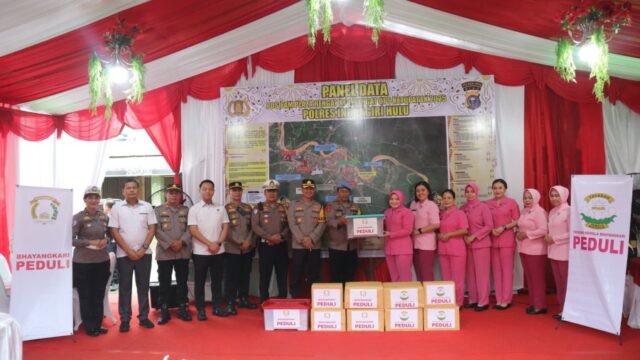 Kapolres dan Istri Laksanakan Bhayangkari Peduli, Dukung Moral Petugas Selama Operasi Ketupat 2025