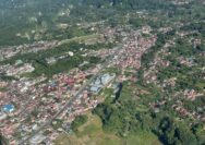 Kapolda Raiu pantau arus lalu lintas dari udara jelang arus balik dan arus lalu lintas menuju tempat wisata*April 2, 2025