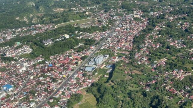 Kapolda Raiu pantau arus lalu lintas dari udara jelang arus balik dan arus lalu lintas menuju tempat wisata*April 2, 2025